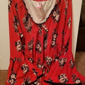Red Flowery No Boundaries blouse- 2X(19-21)